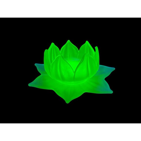 Westmoreland Vtg Uranium Green Frosted Glass Lotus Mayonnaise Bowl & Underplate - Picture 1 of 11